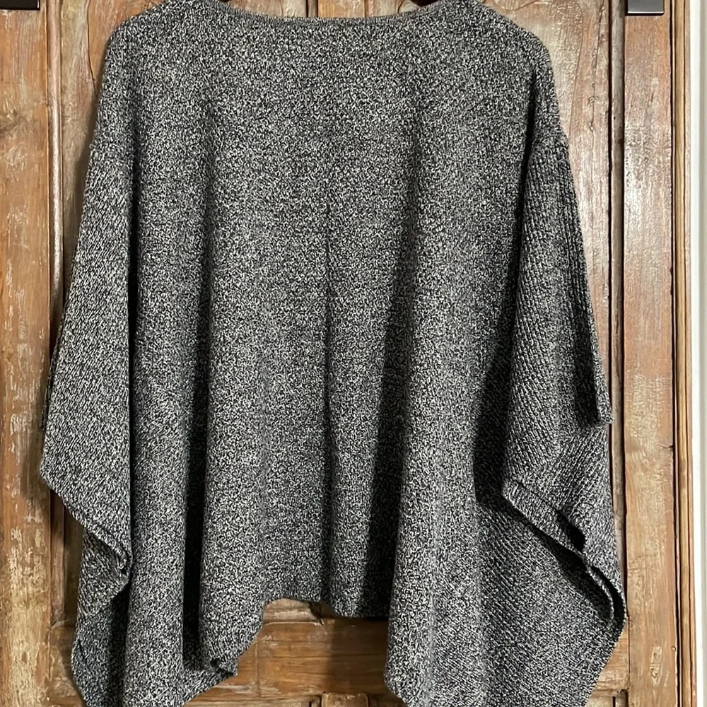 LOFT Poncho Style Black/Navy/Cream Sweater Size M/L - Picture 2 of 10